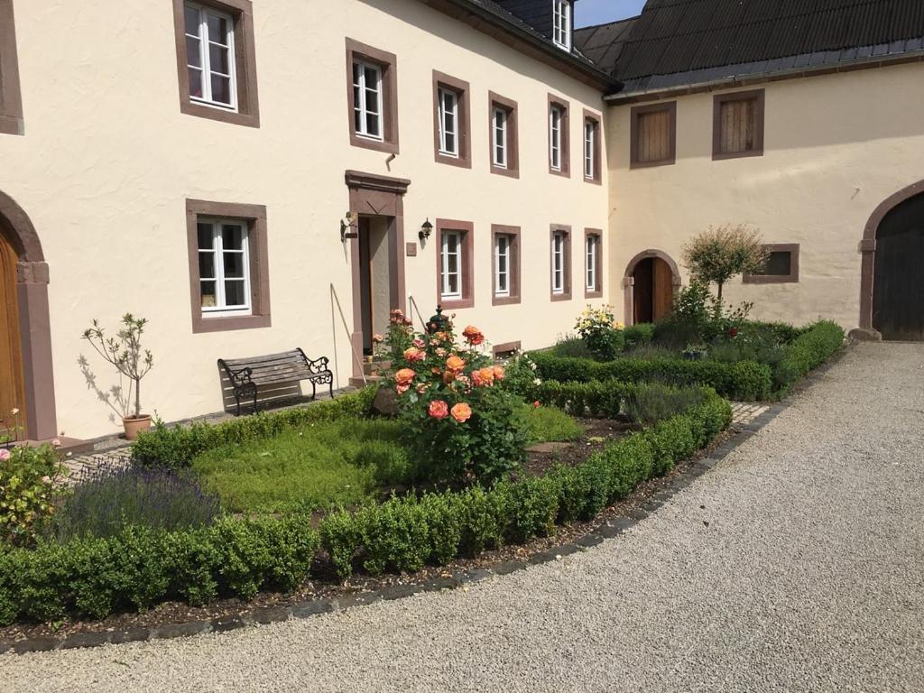 Ferienwohnung in historischem Bauernhaus in der Eifel Mettendorf Exterior foto